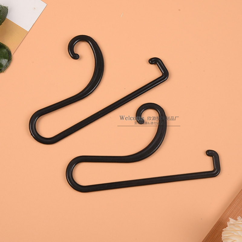 现货批发服装包装挂钩PP塑料袜子挂钩裤钩黑色纸卡钩厂家直销
