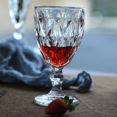 Hermosa Copa Europea color alivio copa de vino tinto Hotel partido creativo banquete