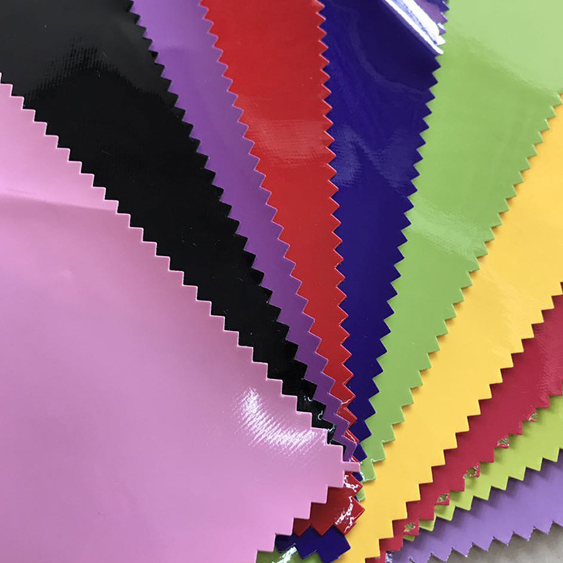 厂家直供亮光PVC革 镜面革PVC人造革光胶皮革 箱包 文具适用