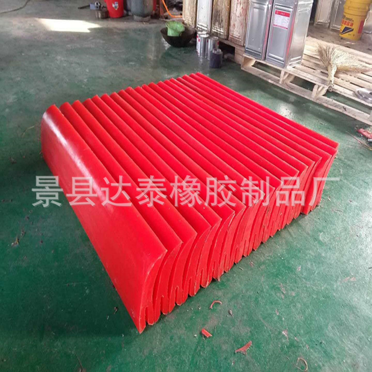 专业生产开山刀耐磨聚氨酯刮板 耐磨聚氨酯清扫器 清扫器刮渣板