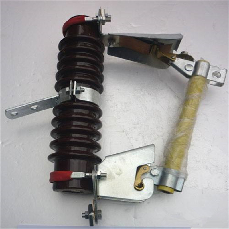 RW7-10/100A      高压跌落式熔断器     河北厂家直销