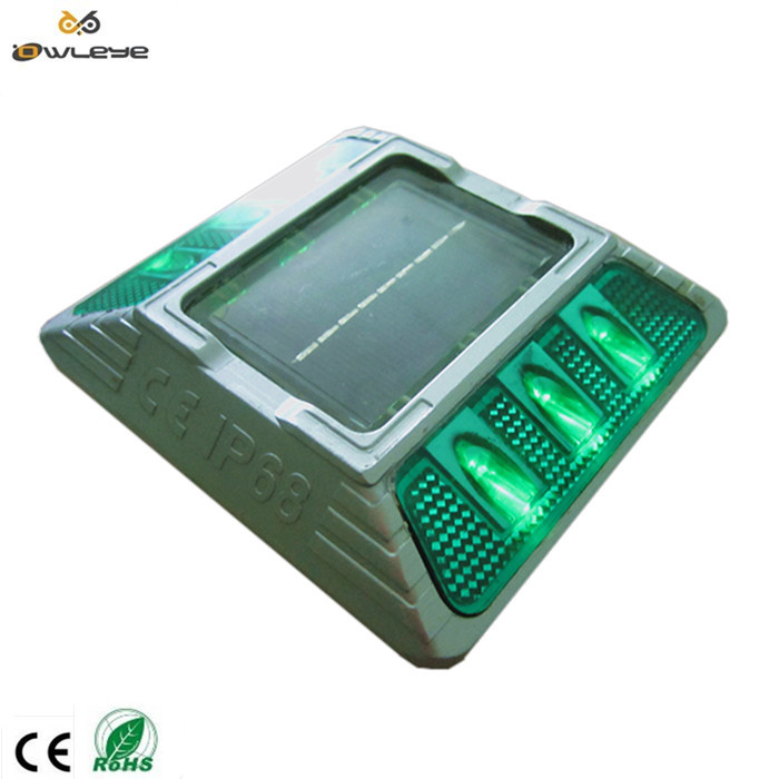 路桥用的太阳能路钉/LED安全诱导道钉/太阳能路边灯