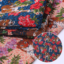 现货批发 21S全涤色织提花布 民族风抱枕时装动物提花面料