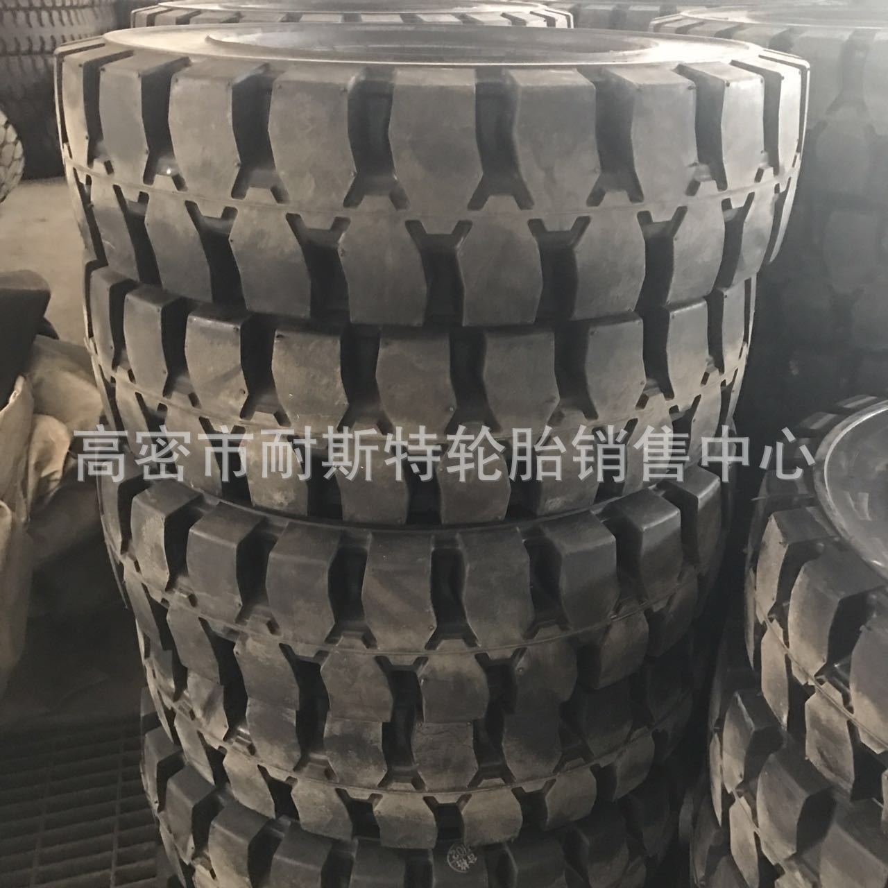 供应 实心轮胎700-12 23*10-12 825-12 27*10-12叉车实心轮胎