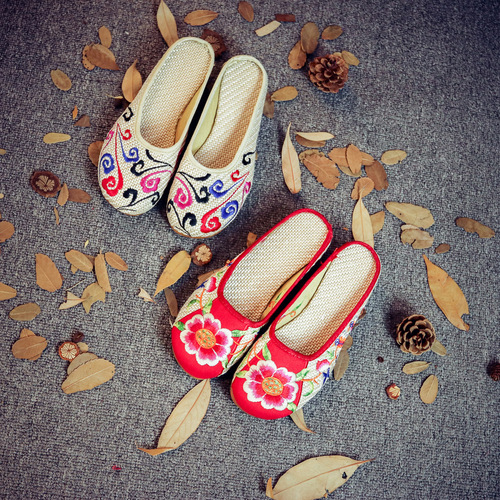 Slippers flower embroidered fabric slippers summer ladies embroidered fabric sandals low heel flat slippers