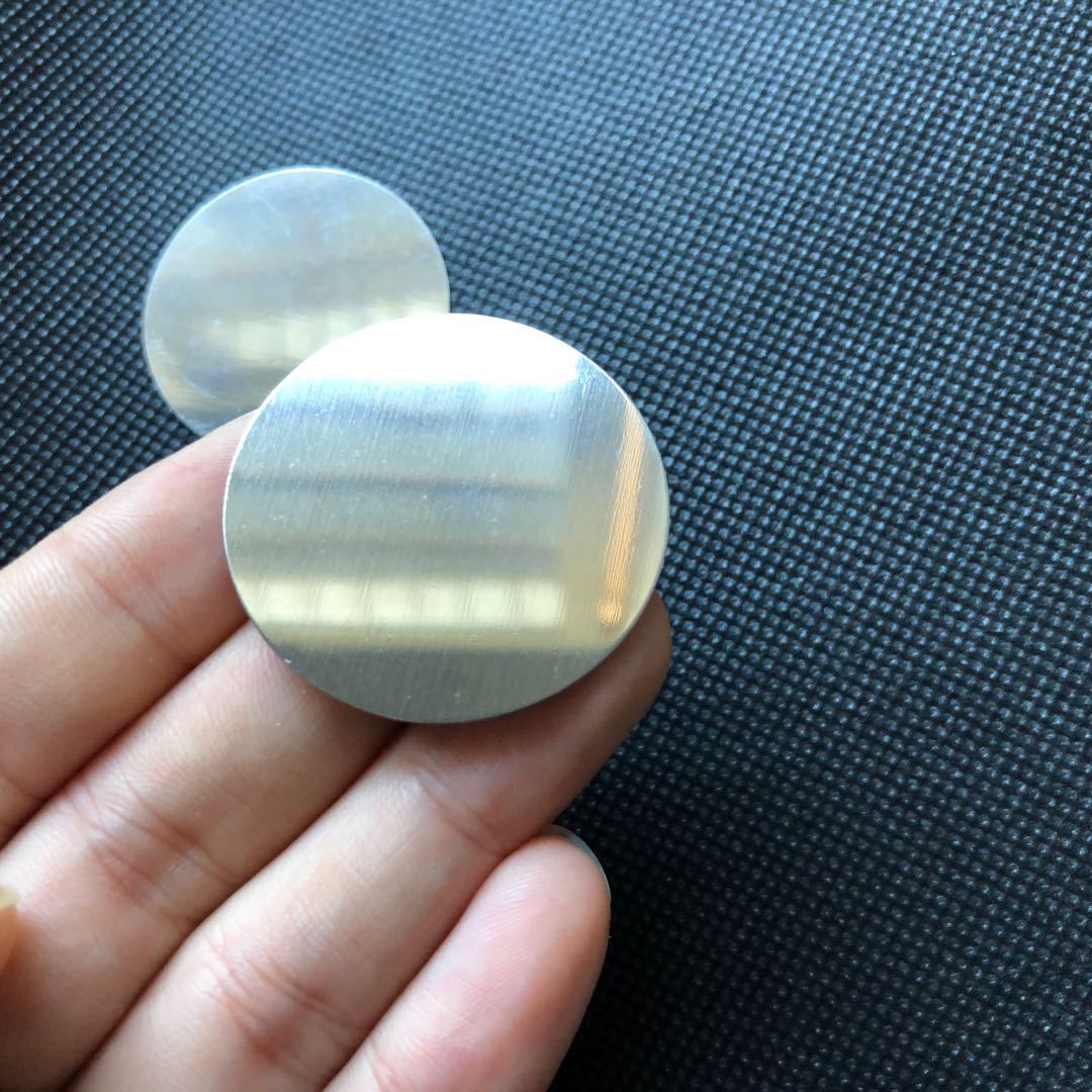 厂家直销 不锈铁材质包装盒 圆形薄铁片 强磁配套铁片直径34*0.4