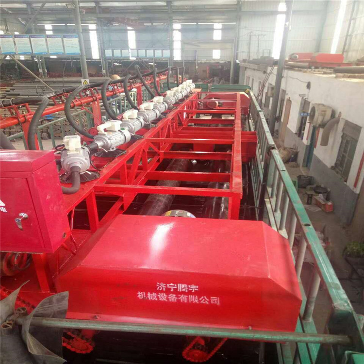 混凝土排阵振捣摊铺机多少钱 济宁带振动棒的三滚轴摊铺机 路面用