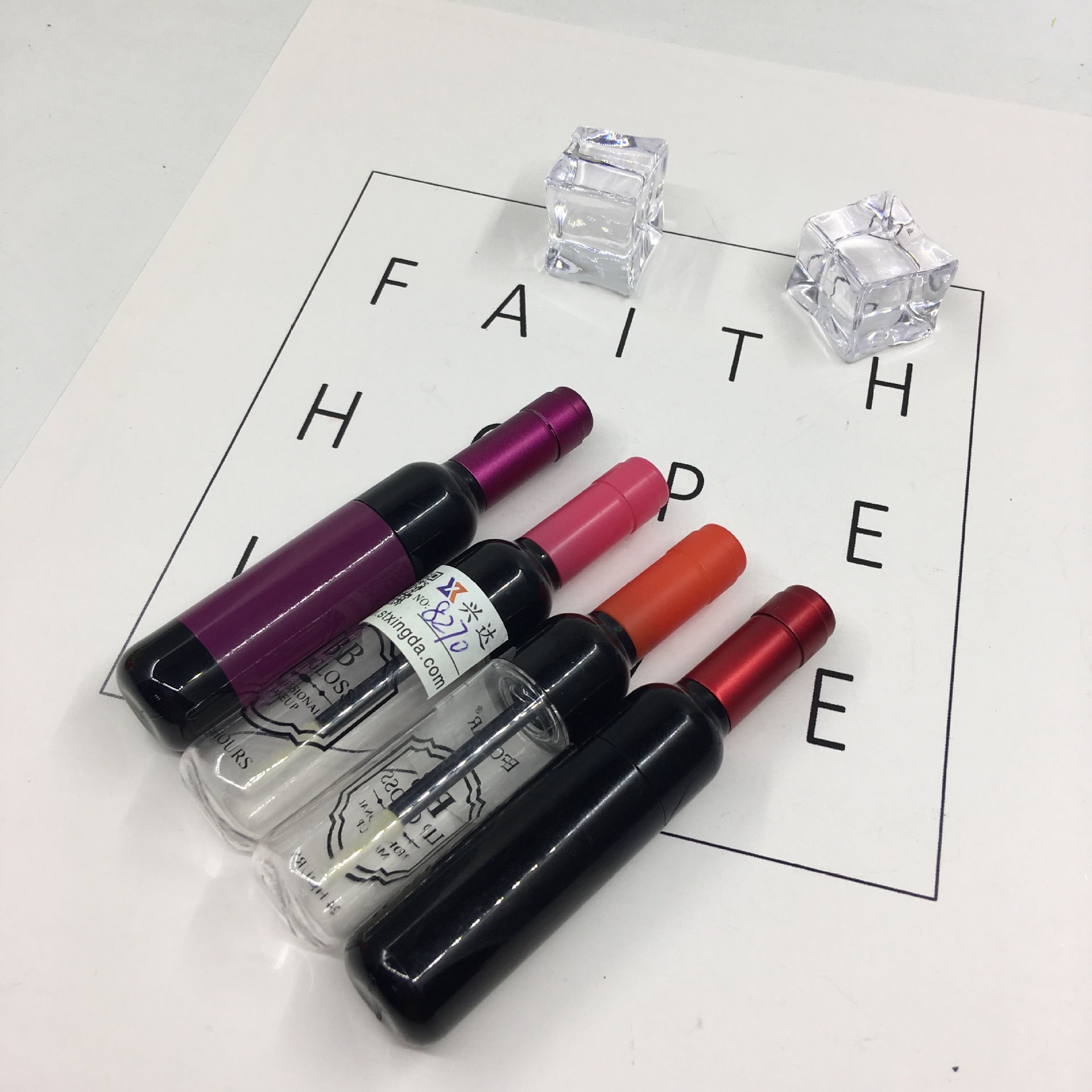 现货批发化妆品包装口红管高端唇彩管包材圆形彩妆唇釉管爆款定制