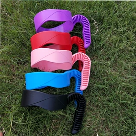 活力板、滑板;专业运动飞盘;杯架、酒杯架