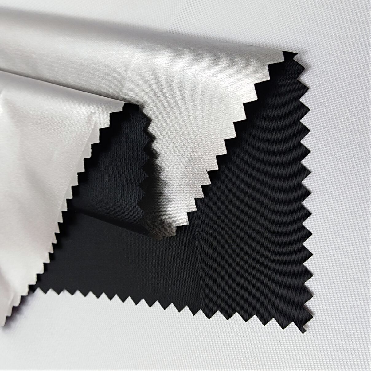 涤纶涂银布 窗帘车罩帐篷防雨遮光布 防晒隔热银色车衣雨伞面料