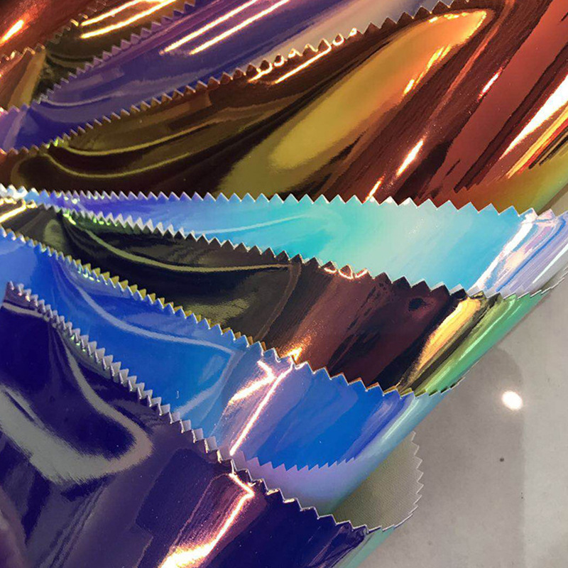 皮革厂家直供pvc皮革 幻彩膜pvc皮革箱包 文具革沙发革适用