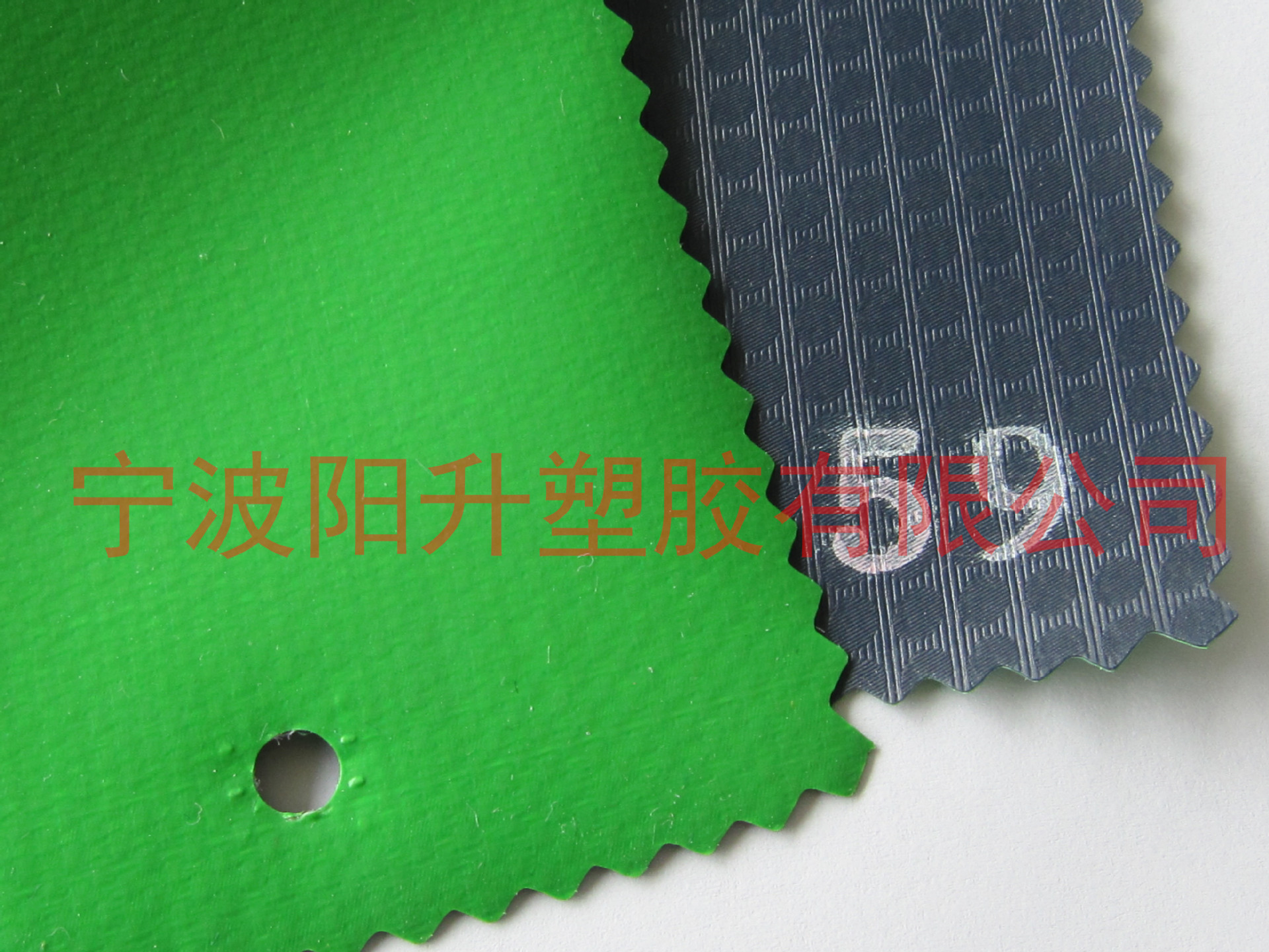 厂家直销 PVC夹网布 250D夹网布 雨衣、围裙、防水包面料