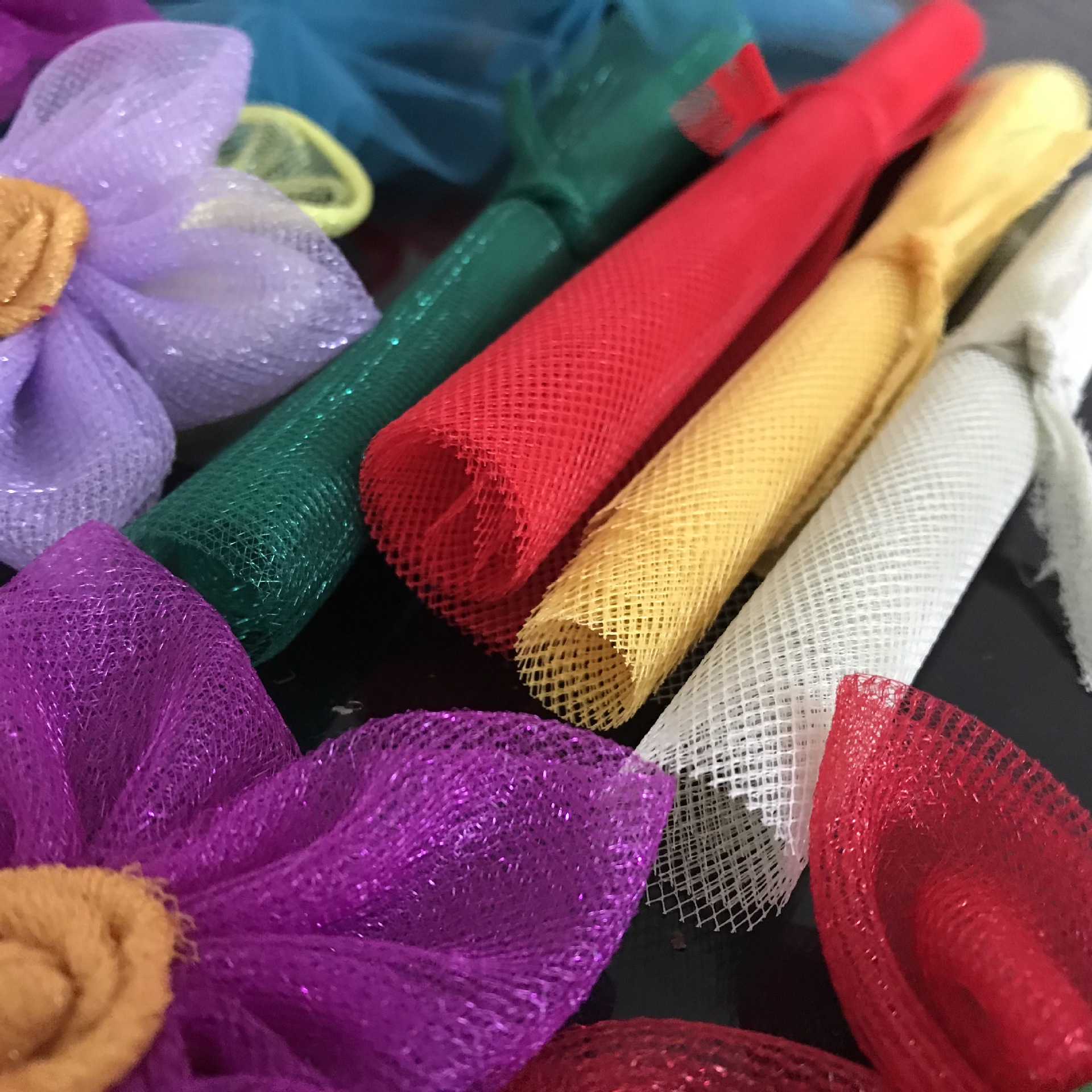 50D polyester four-corner mesh fabric polyester school uniform wedding dress hard mesh fabric low formaldehyde four-corner mesh fabric