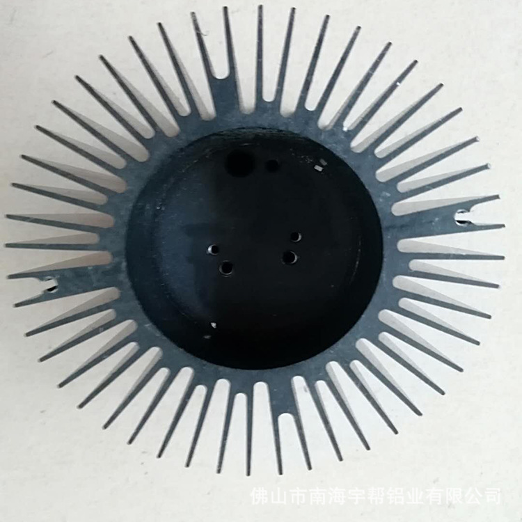 圆形玉米灯铝型材散热器散热效果快CNC车铣复合精密加工阳极氧化