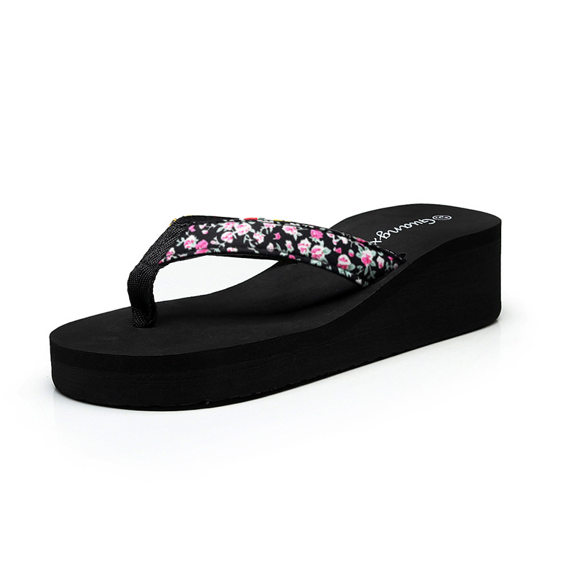 2024 Summer Fashion Popular Small Floral Flip-Flops Women's Outerwear Wedge Thick-Soled Flip-Flops Beach Shoes Wholesale