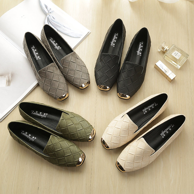 Giày lười nữ mũi vuông đế bệt thấp 1-3 cm, giày dệt trơn kiểu slip-on cỡ lớn — Màu đen