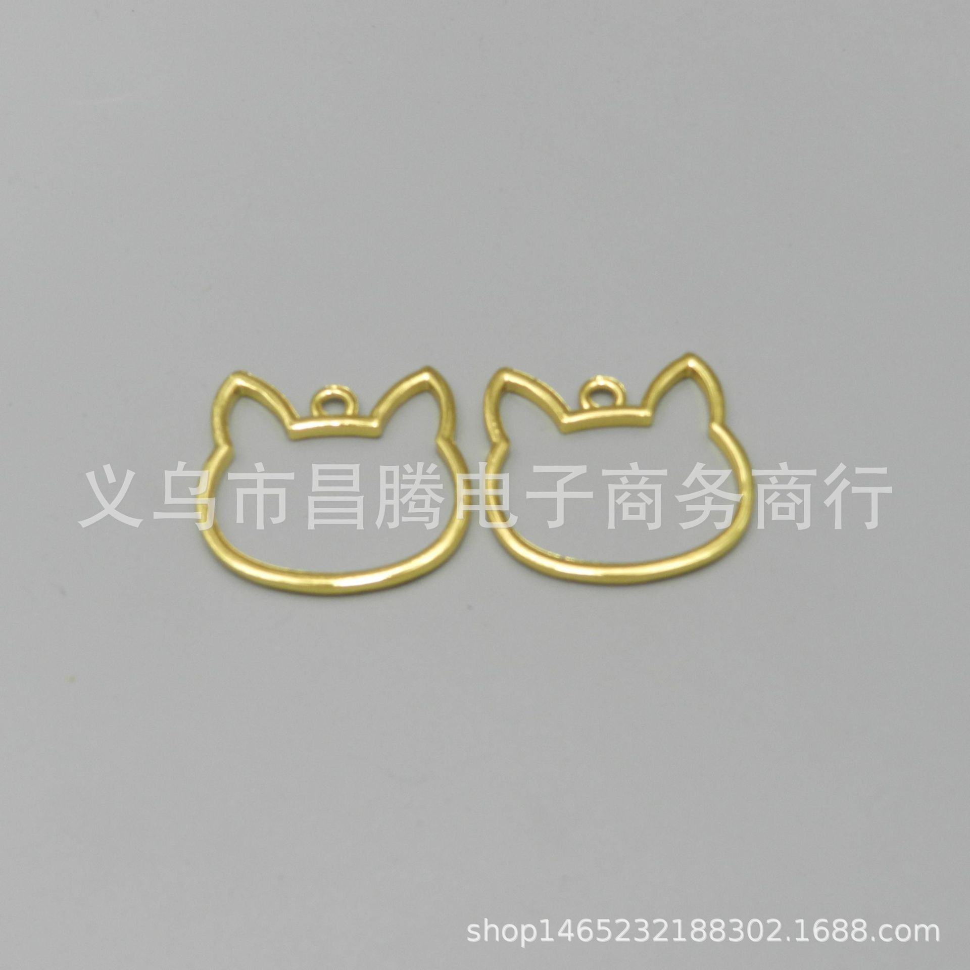 Color-preserving cat head uv Crystal epoxy frame metal hollow alloy frame diy jewelry accessories handmade material
