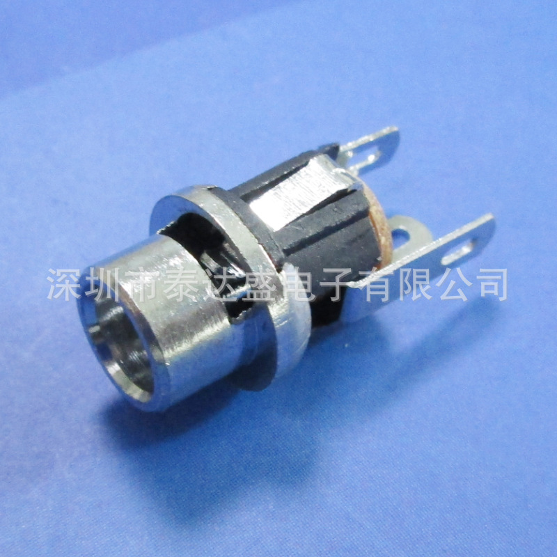 展柜LED电源充电插座圆形铜头三脚180度可接线DC直流插座DC025