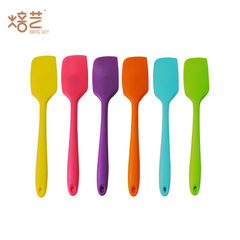 Single-piece Silicone Scraper Baking Tool Silicone Scraper All-in-One Cake Frosting Spatula