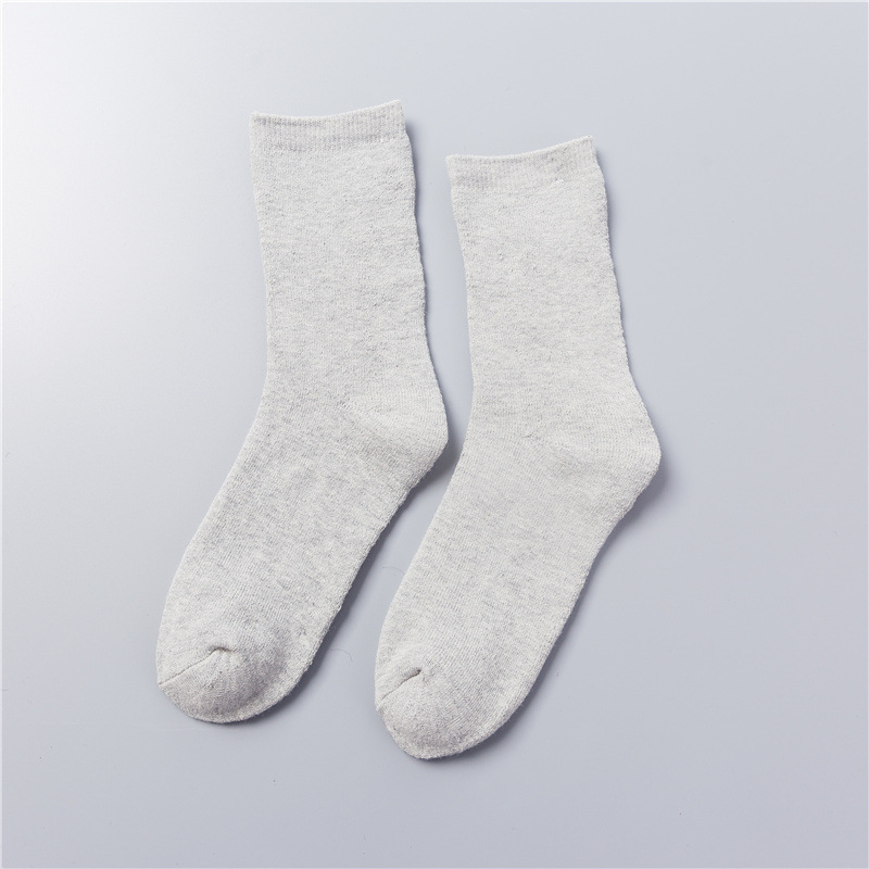 Мелкий серый