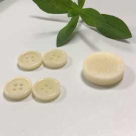 厂家直销天然果实扣四眼男女衬衫纽扣子圆边细边扣可染色定作LOGO