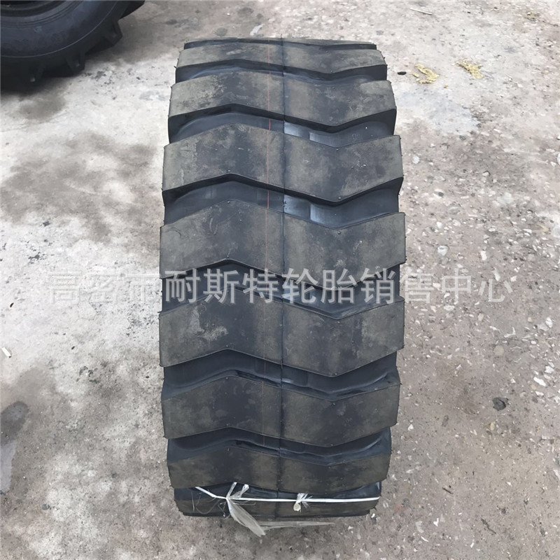 厂家供应鲁飞小型装载机轮胎825-16工程轮胎825-16