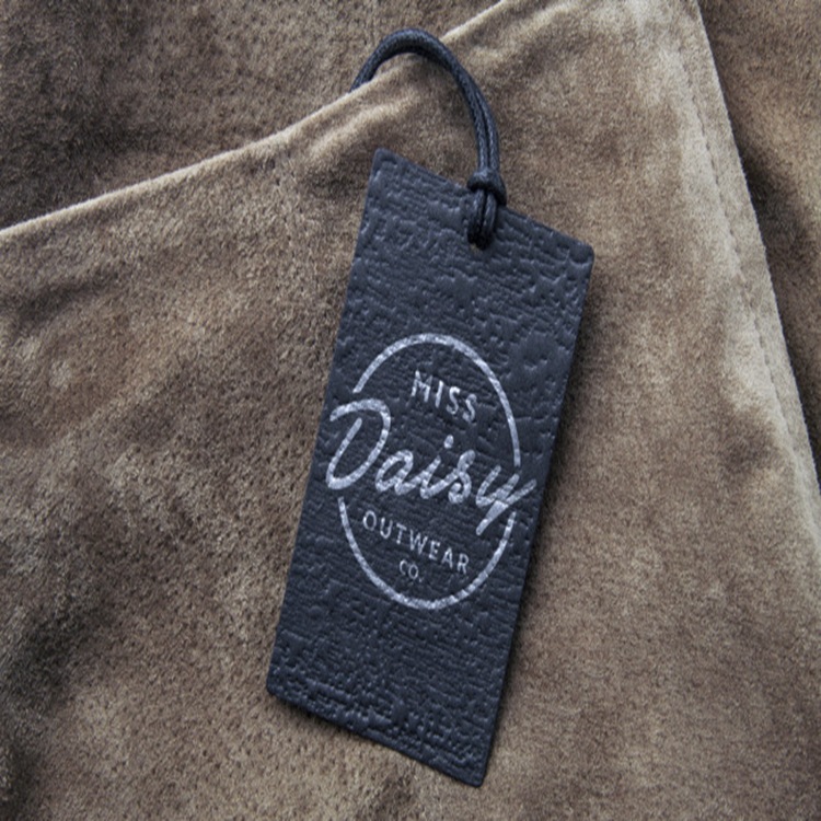 服装吊牌设计印刷 男女服装吊设计印刷 服装铭牌源头厂家印刷