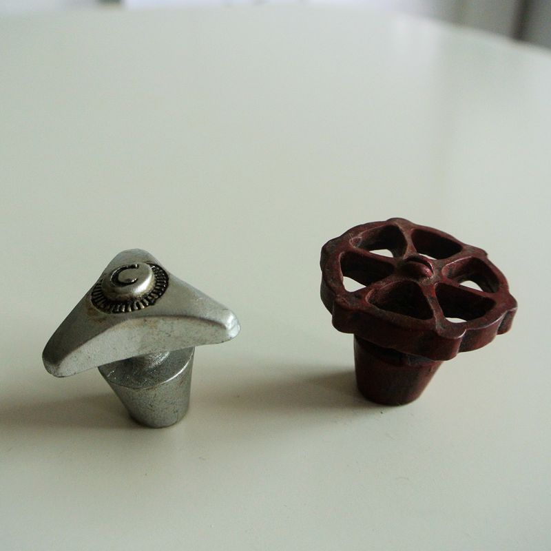 定加仿古作旧水龙头模型冰箱贴树脂摆件拉手货源树脂工艺品厂制