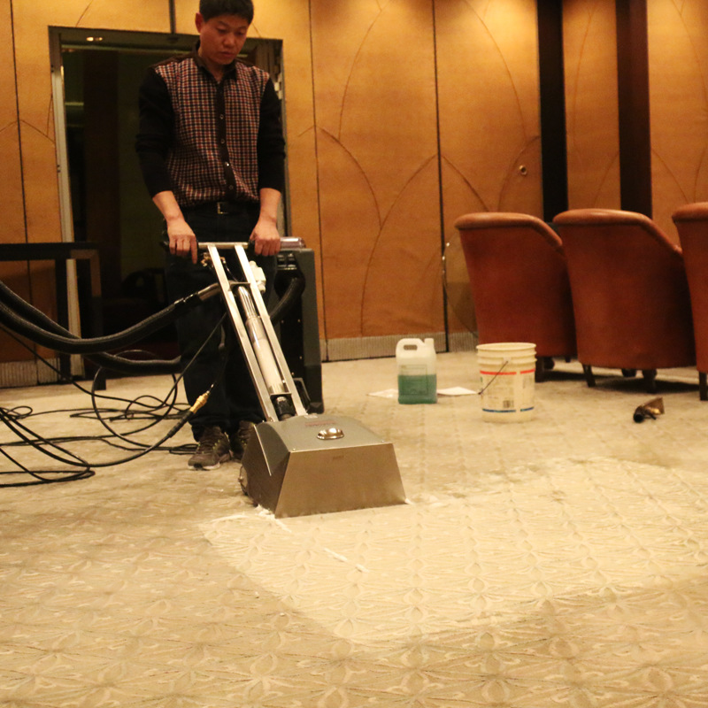 高美GM-3/5摆刷式地毯清洗机重污染的地毯焕然一新真空抽吸三合一