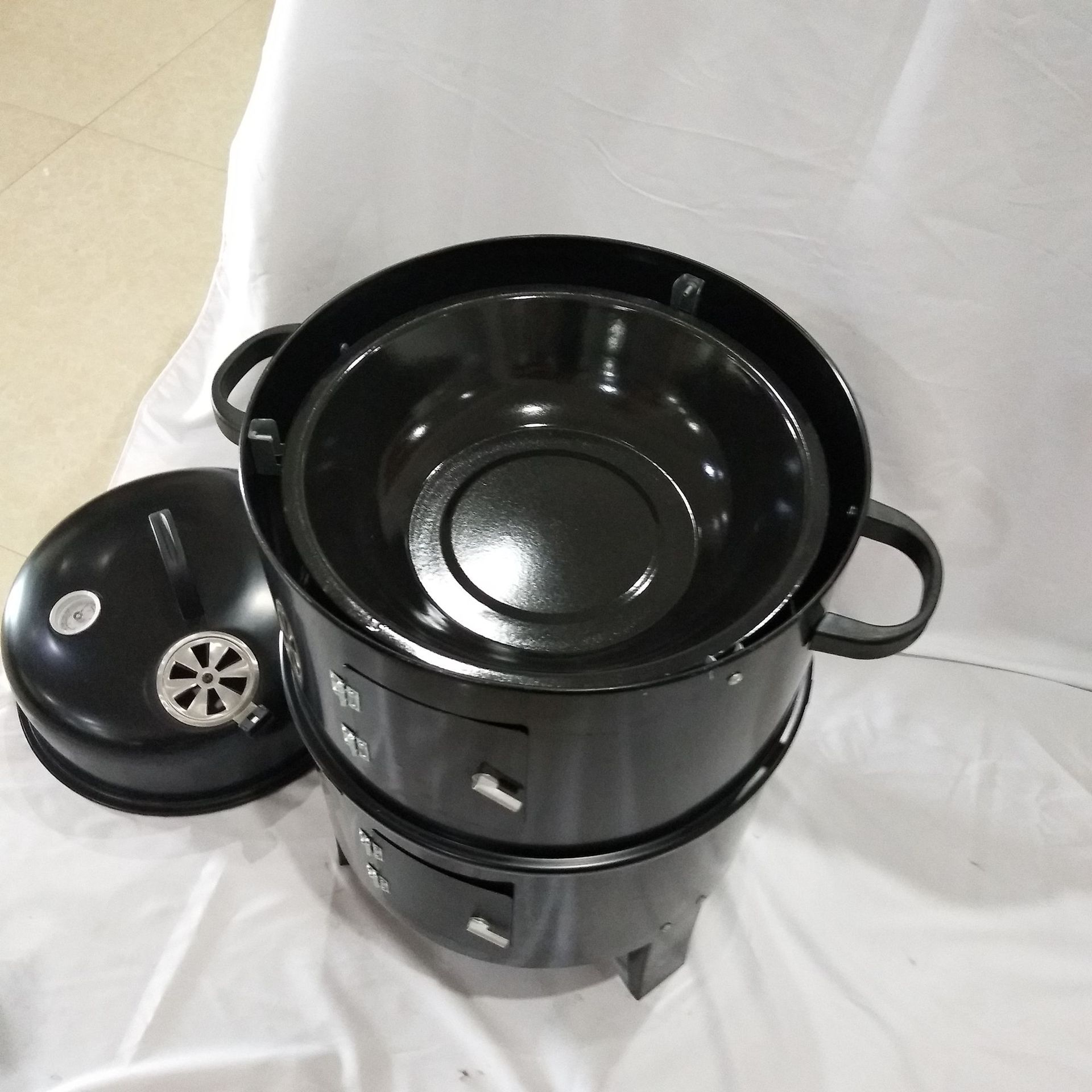 Soy un horno de humo de fábrica tres en uno Parrilla de barbacoa se puede dividir horno de barbacoa al aire libre