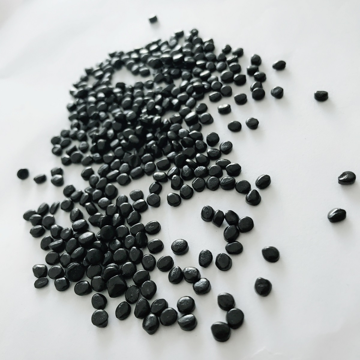 高浓度黑色母  黑度好 可注塑吹膜通用级