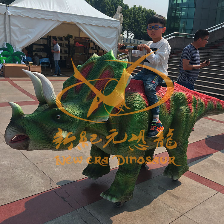 Nuevos productos de simulación de gran dinosaurio de viaje de automóviles eléctricos plaza centro comercial parque de juegos luminoso y sonido equipo de juegos se puede personalizar