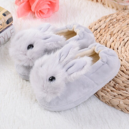 Supply new autumn and winter cotton slippers, children's warm cartoon fluffy rabbit cotton slippers