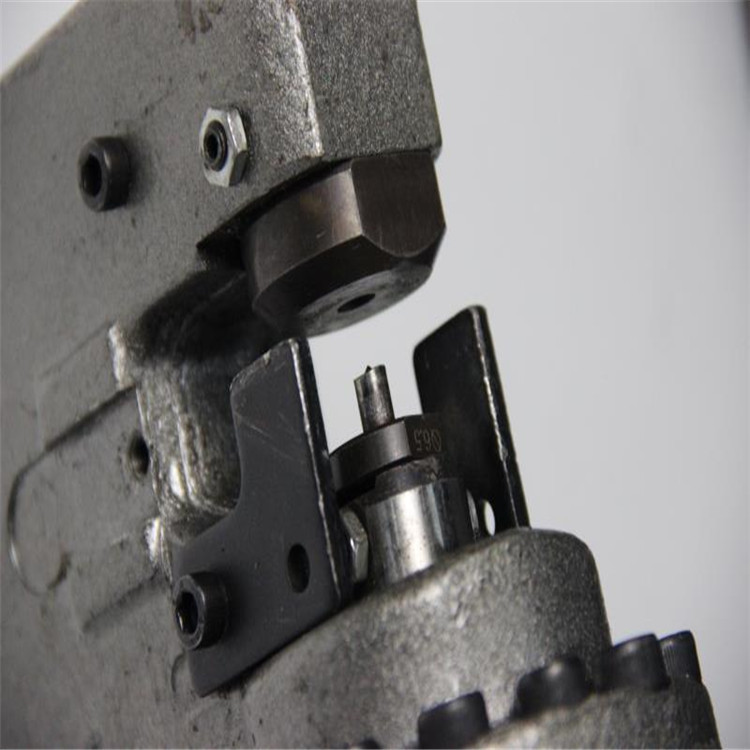 手持式角铁冲孔机 不锈钢板冲孔机  电动液压打眼机 价格