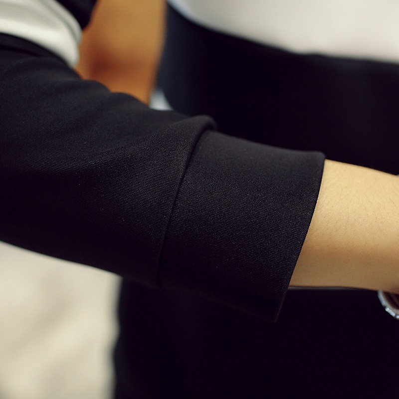 2023 otoño nuevos hombres Camiseta de manga larga coreano Delgado a rayas suéter superior personalidad del estudiante ventas directas de la fábrica