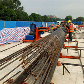 山东济宁供应钢筋笼绕筋机 数控钢筋笼成型机价格 钢筋扎笼机图片