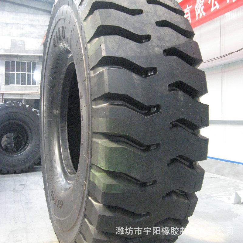 36.00R51 矿山运输卡车轮胎 工程机械钢丝胎 轮胎装载机轮胎