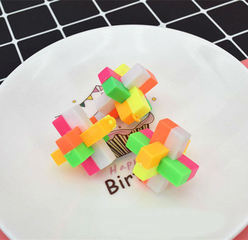 Kongming lock plastic puzzle adult decompression unlock children's intelligence students disassembly and assembly toys student gift building blocks