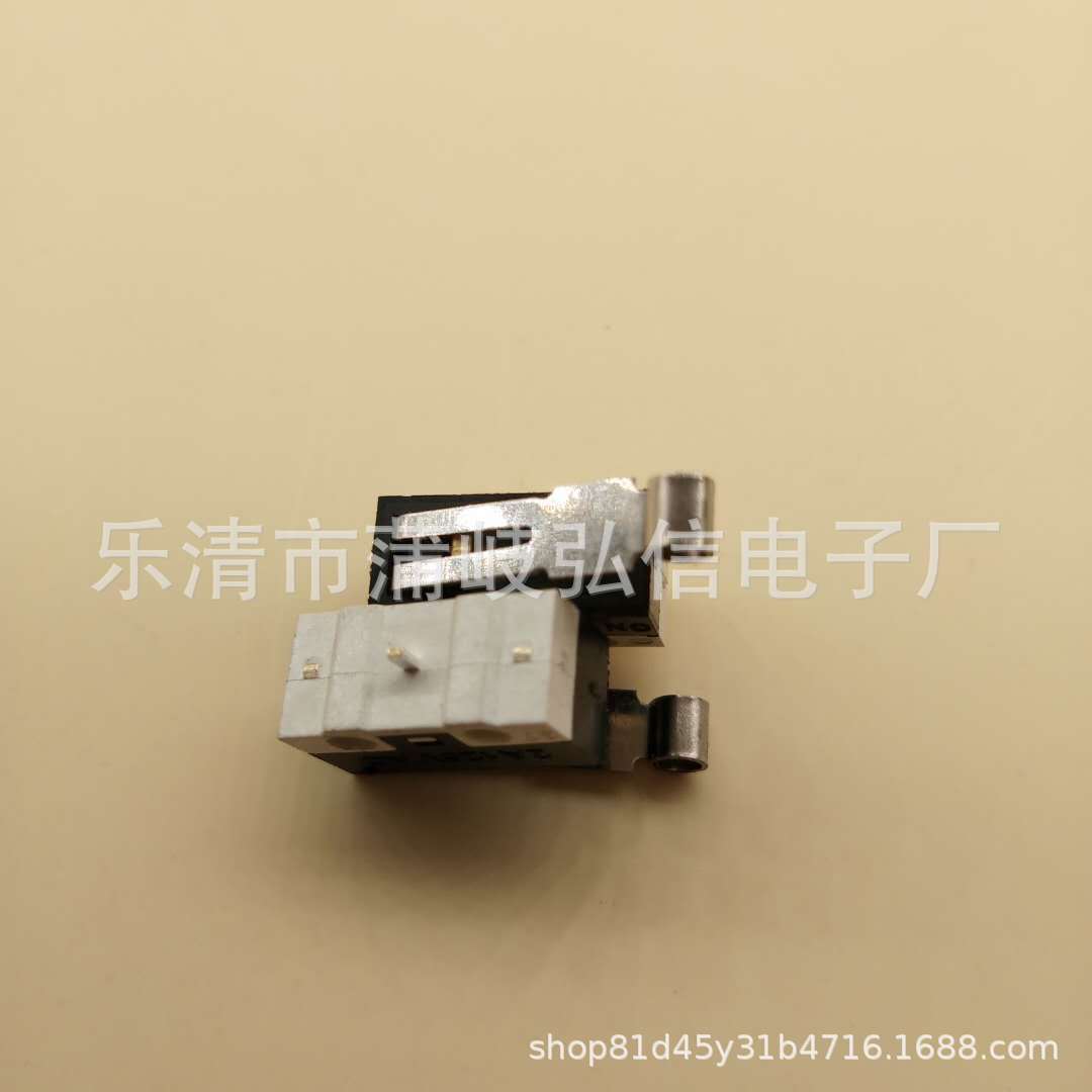 小型微动电源开镀银镀镍点吃鸡游戏手柄辅助开关铜按钮微动开关