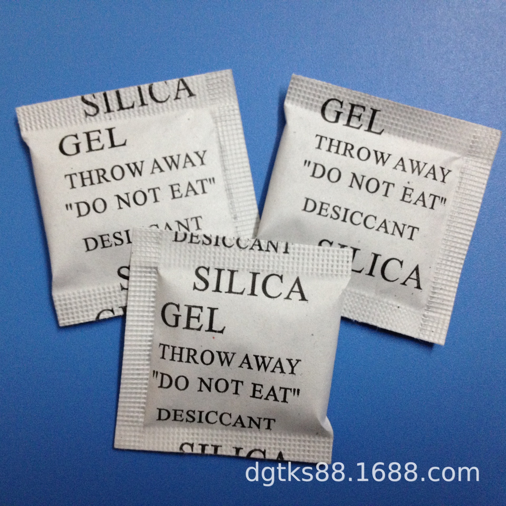 供应不含DMF富马酸二甲酯硅胶矿物蒙脱石干燥剂防潮珠13790541678