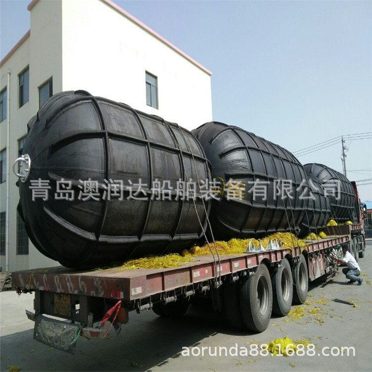 台湾码头用防撞靠球,轮胎链条式橡胶充气护舷