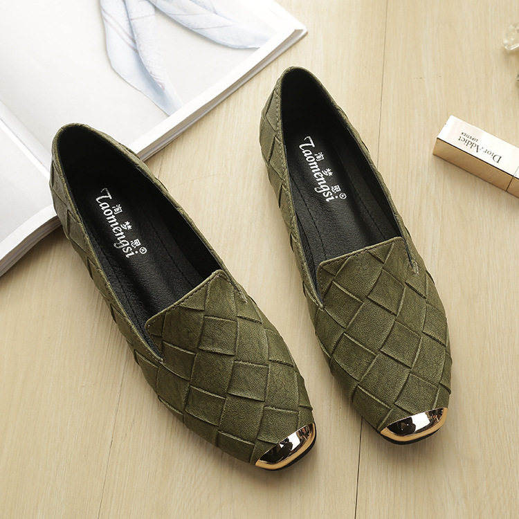 Giày lười nữ mũi vuông đế bệt thấp 1-3 cm, giày dệt trơn kiểu slip-on cỡ lớn — Màu đen
