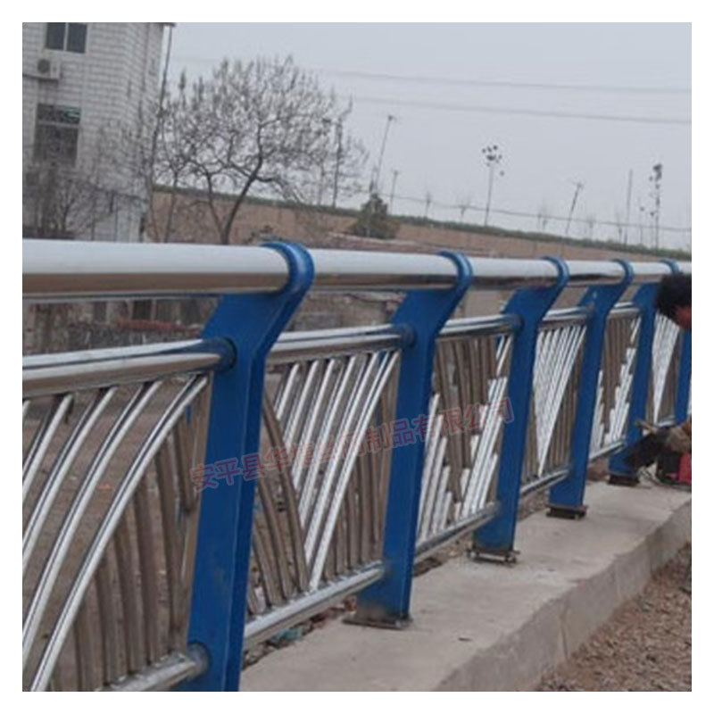 厂家批发不锈钢复合管护栏 公路桥梁河道防撞隔离护栏