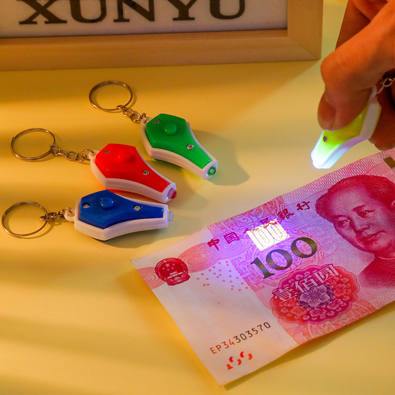 Factory direct money detector lamp portable fluorescent anti-counterfeiting code blue violet pen vase key chain money detector Factory direct money detector lamp portable fluorescent anti-counterfeiting code blue violet pen vase key chain money detector