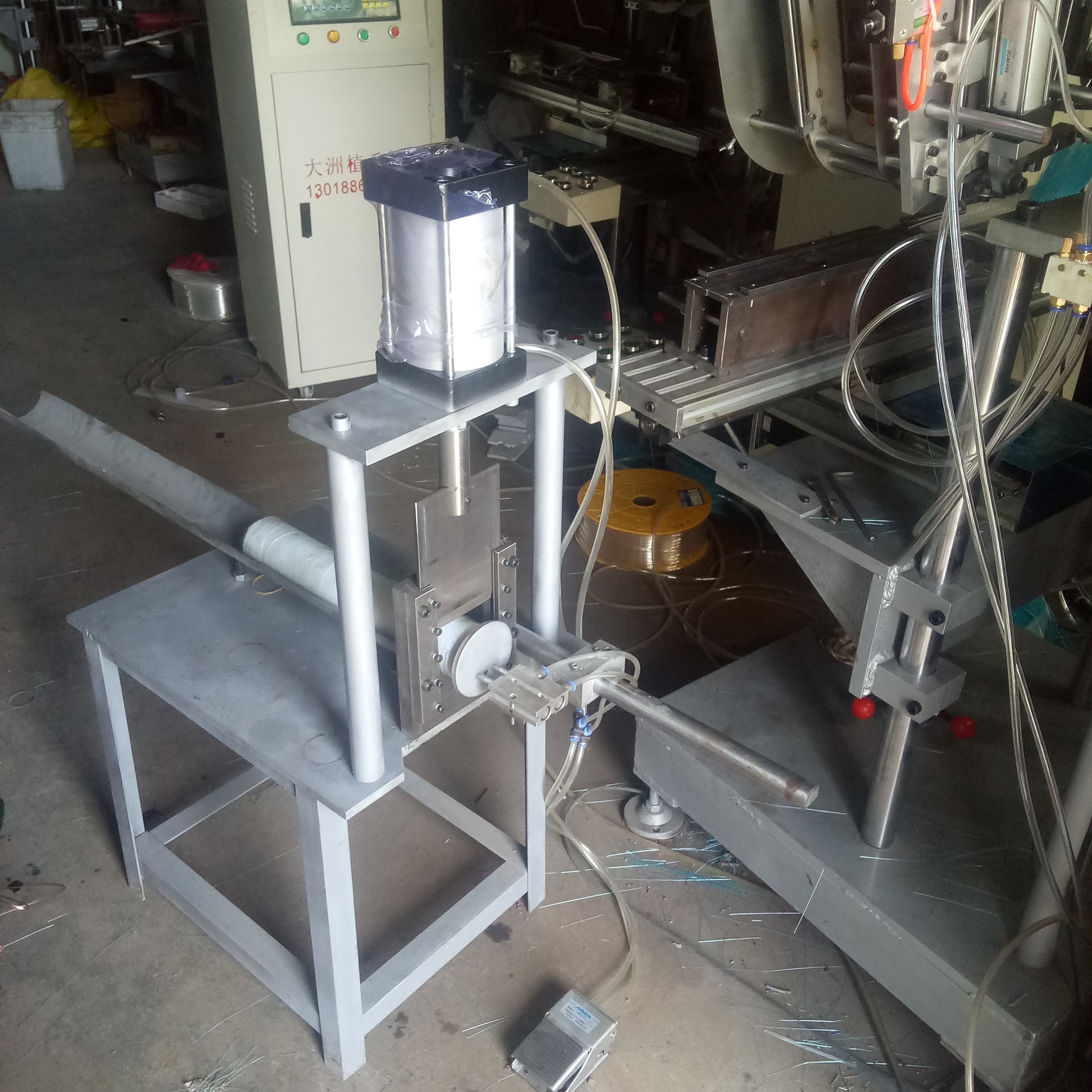 全自动电脑植毛 机器 气压切毛刀操作配套产品设备