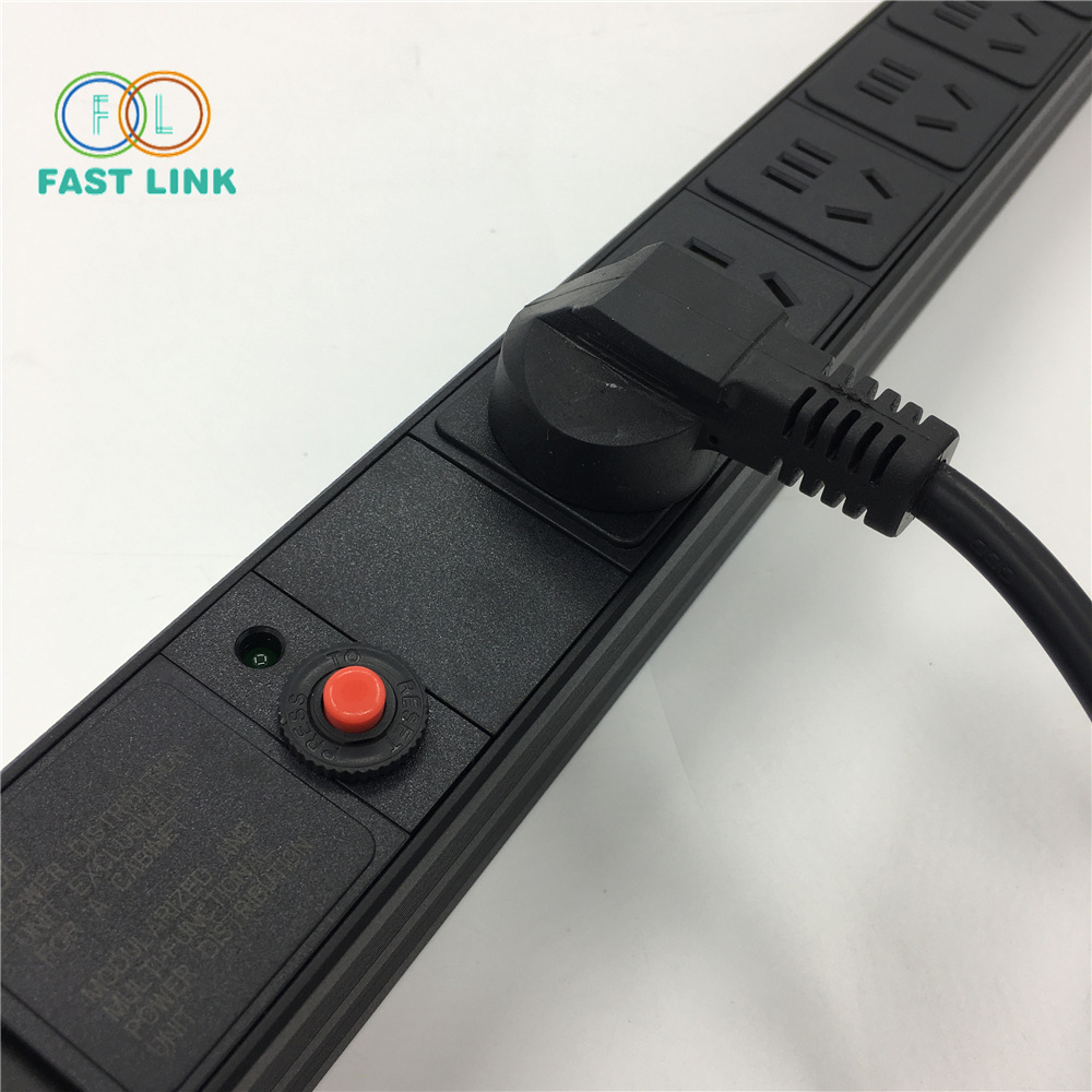 ����1U19Ӣ��PDU������� 7λ16A 2���� �¹��� ���� �����Ų�