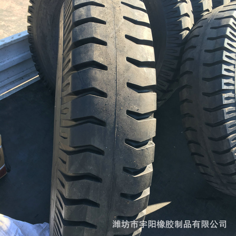 斜交尼龙轮胎 11.00-20  汽车卡车轮胎