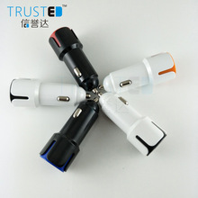 新款私模双USB5V/2.1A双口彩色车充双色双拼创意车充车载充电器