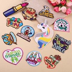 Embroidered patches with cartoon patterns, computer-embroidered fashion clothing decorations, European and American style embroidery fabric stickers, friendship badges