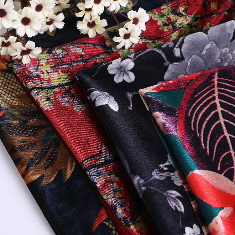 现货供应 经编秋冬韩国绒印花布 休闲服运动服家居服女装面料批发